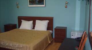 Гостиница Катюша Отель Сочи Двухместный номер с 1 кроватью или 2 отдельными кроватями-4